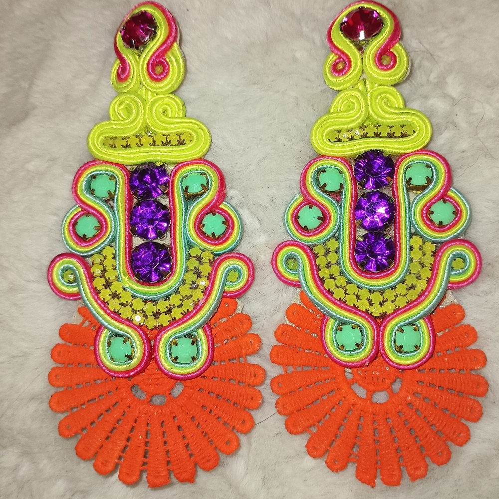 Sammy Jeweled Dangle Treasure Jewels Artisan Earrings